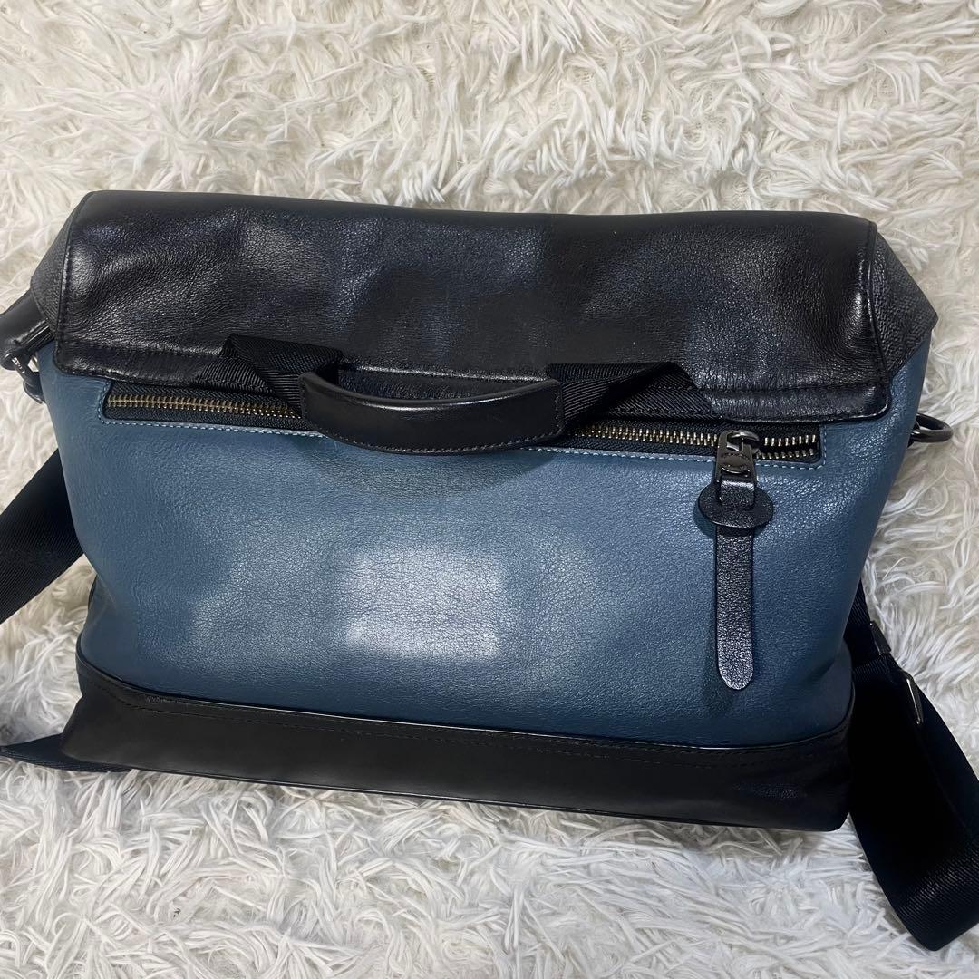 美品　COACH コーチ　ショルダーバッグ　メッセンジャー　レザー　ブラック