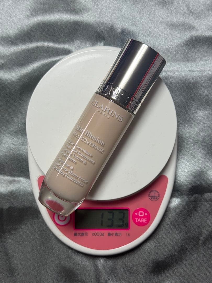 美品❤️CLARINS スキンイリュージョンフルカバレッジファンデーション　100