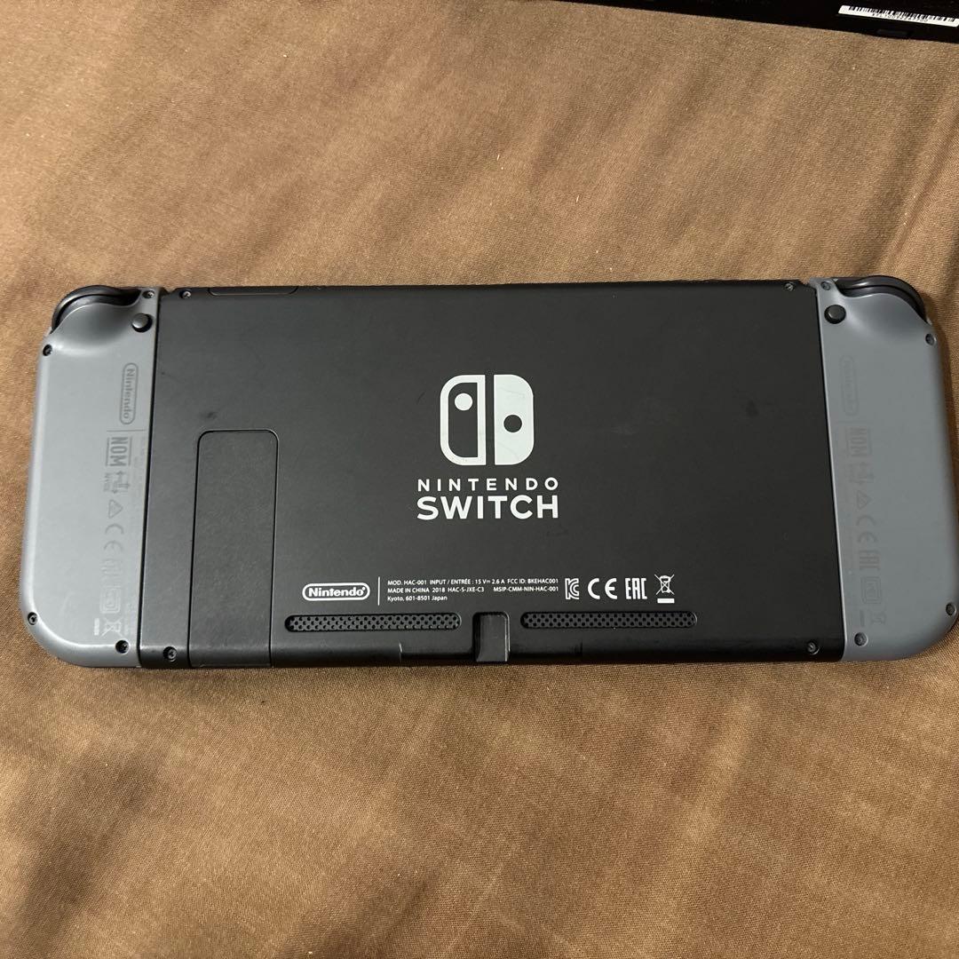 Nintendo Switch本体、グレー