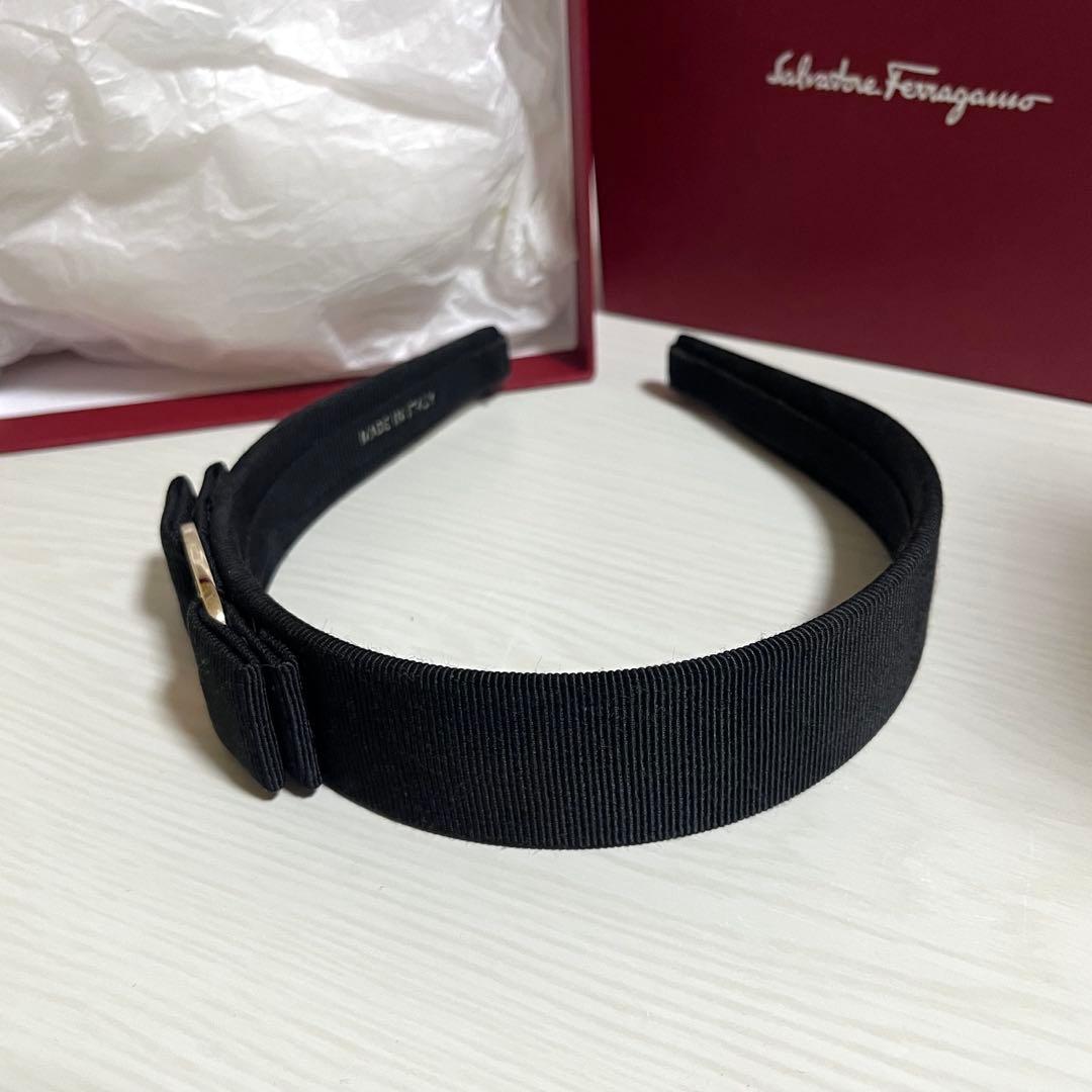 Salvatore Ferragamo カチューシャ フェラガモ ヘアバンド