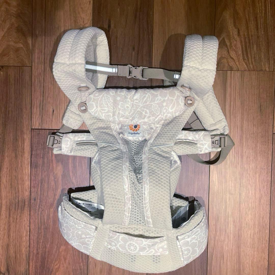ERGOBABY OMNI/クリームフラワーレース