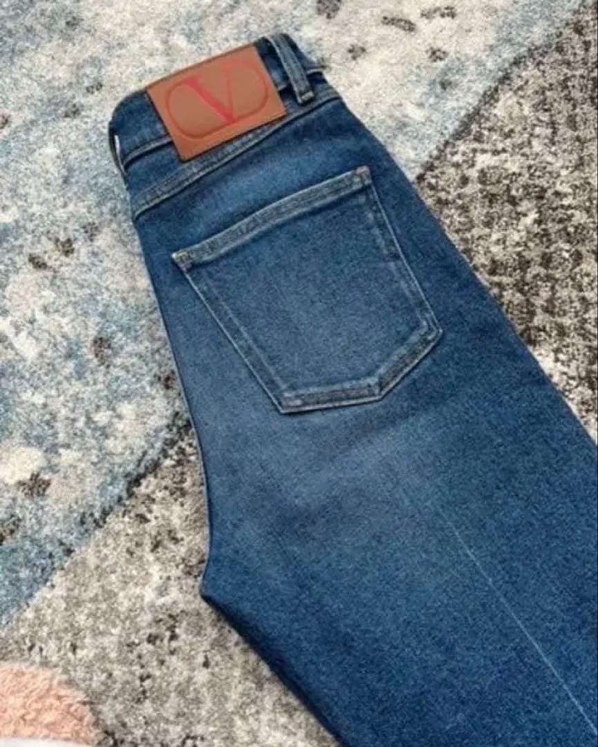 12万8千Valentino 22AW ジーンズ　デニム　AG