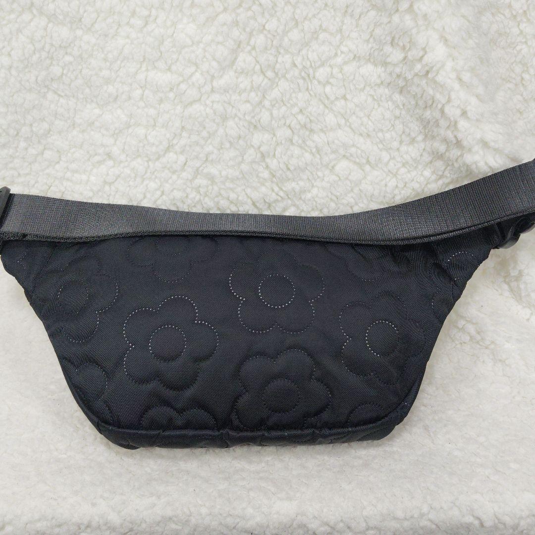 MARY QUANT　マリークワント　ボディバッグ　キルティング　デイジー　黒
