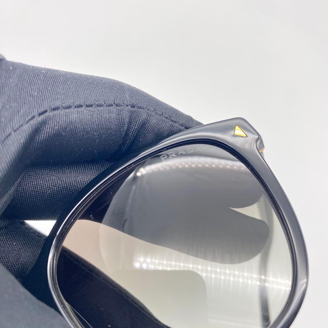 PRADA・プラダ・サングラス・黒・ゴールド・53◻︎17 145・SPR22Z