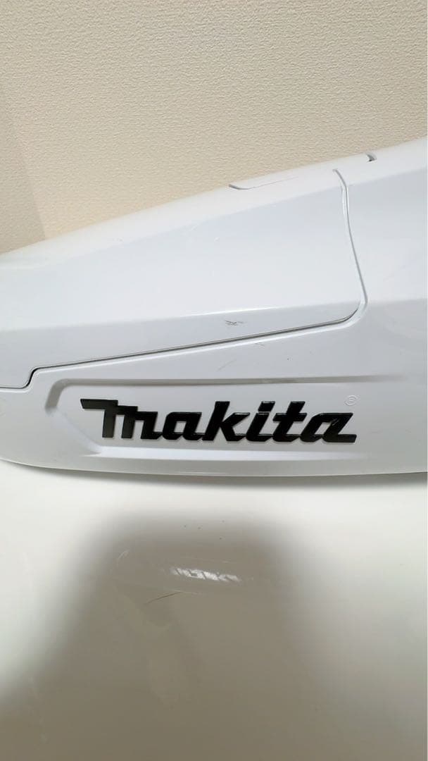 【CL107FD 】Makita スティッククリーナー 本体 ホワイト