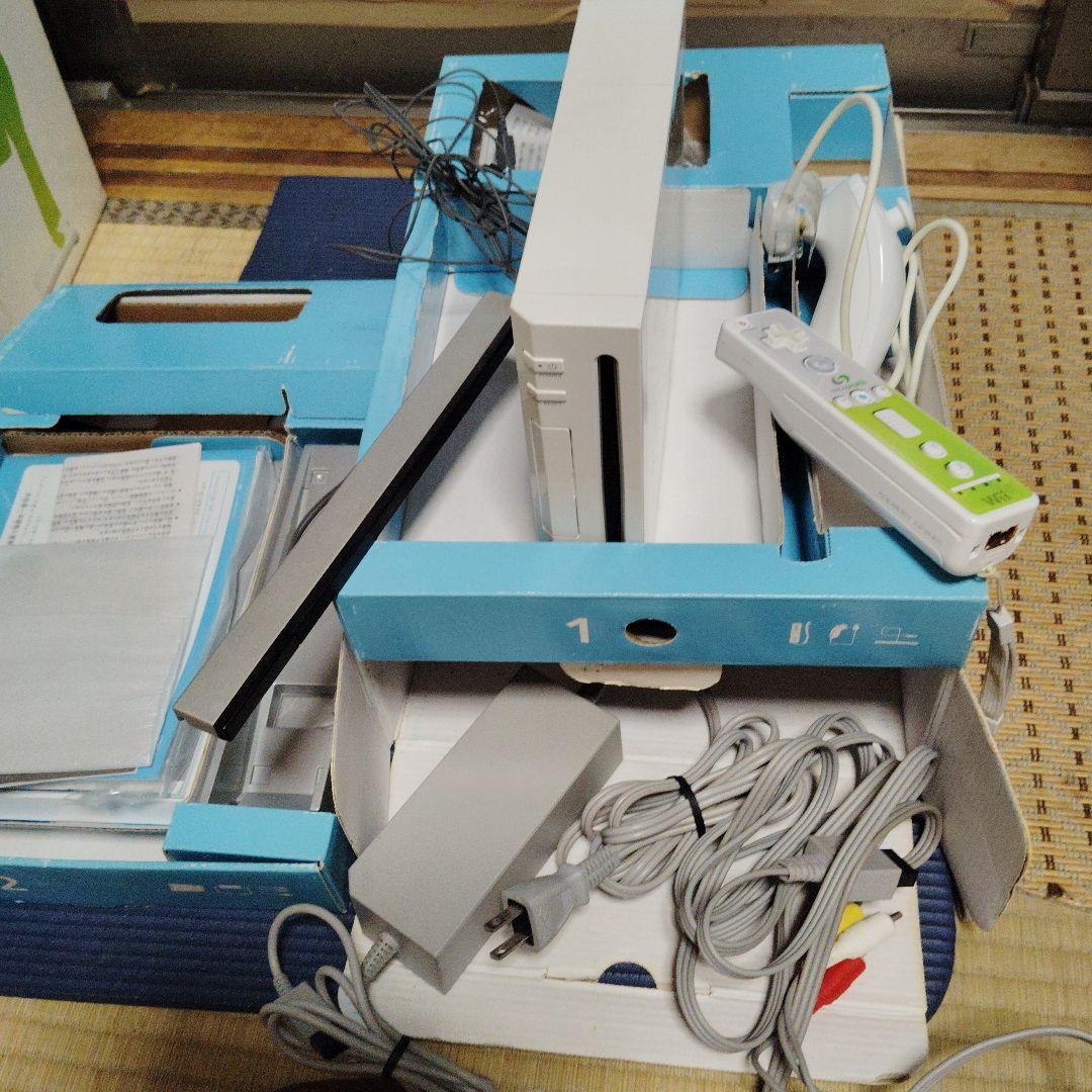 Wii本体 WiiFit はじめてのWiiパック