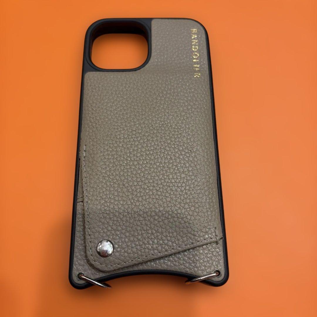 【美品】iPhone15 BANDOLIER バンドリアEMMAグレージュトープ