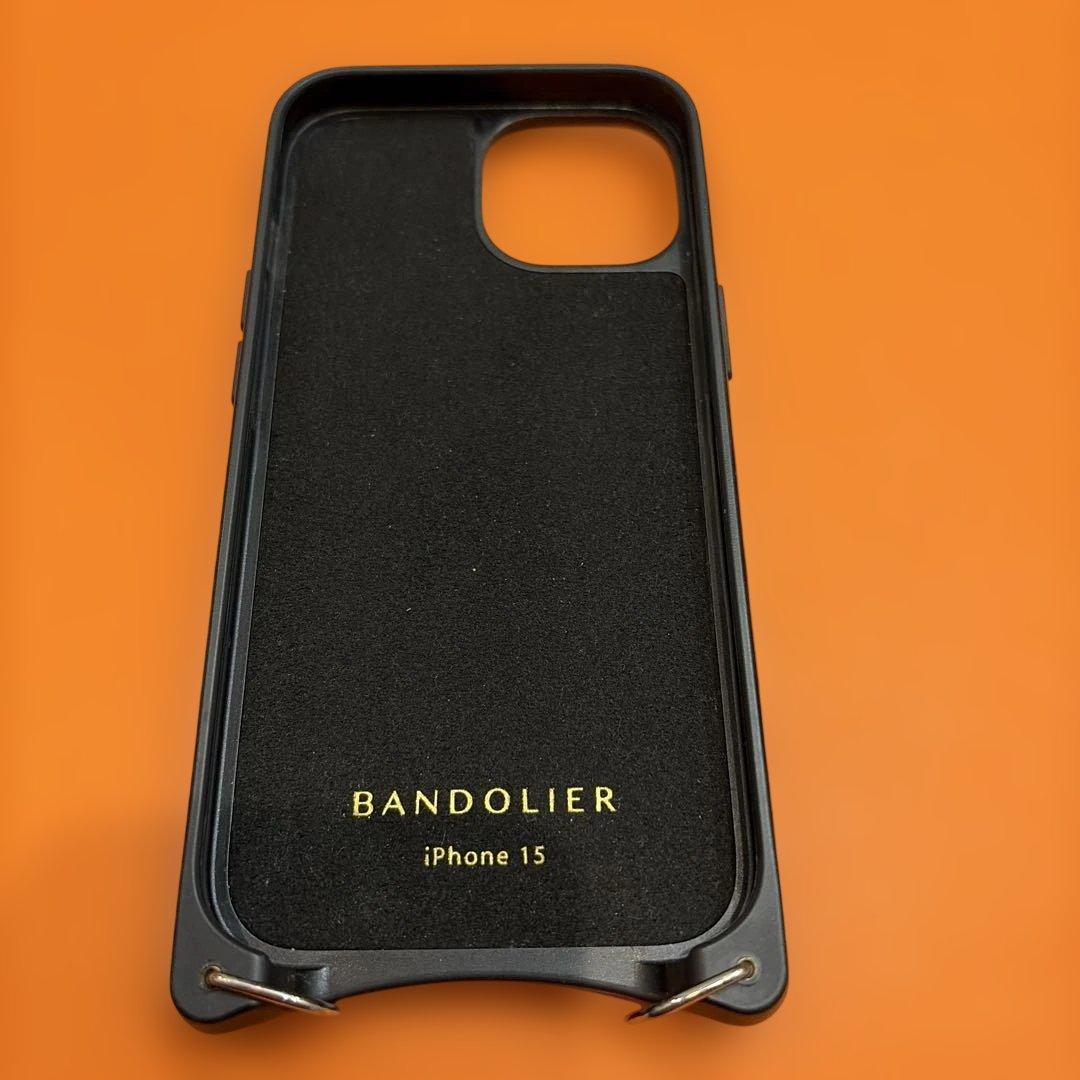 【美品】iPhone15 BANDOLIER バンドリアEMMAグレージュトープ