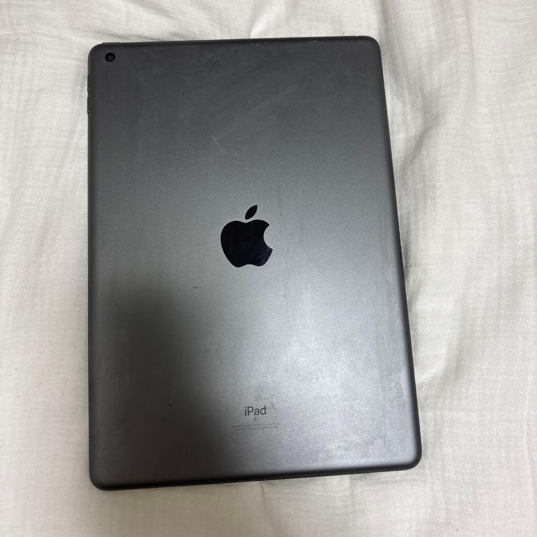 無印iPad (第9世代) 256GB Wi-Fiモデル Apple
