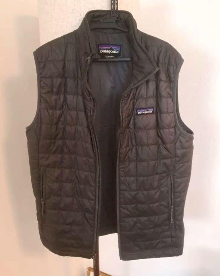 patagonia グレー ナノパフベストユニセックス