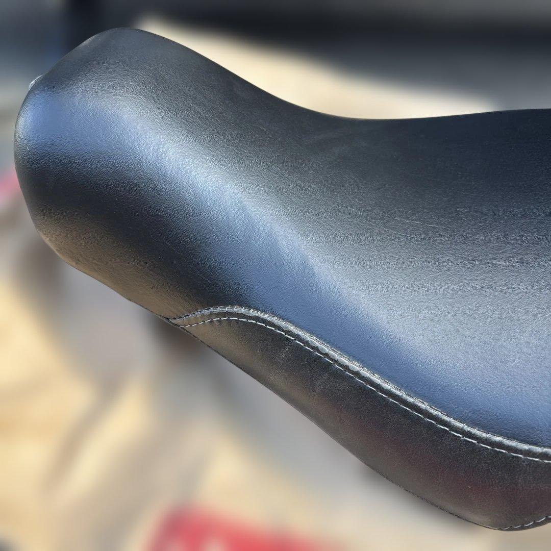Harley Davidson 純正バッドランダーシート
