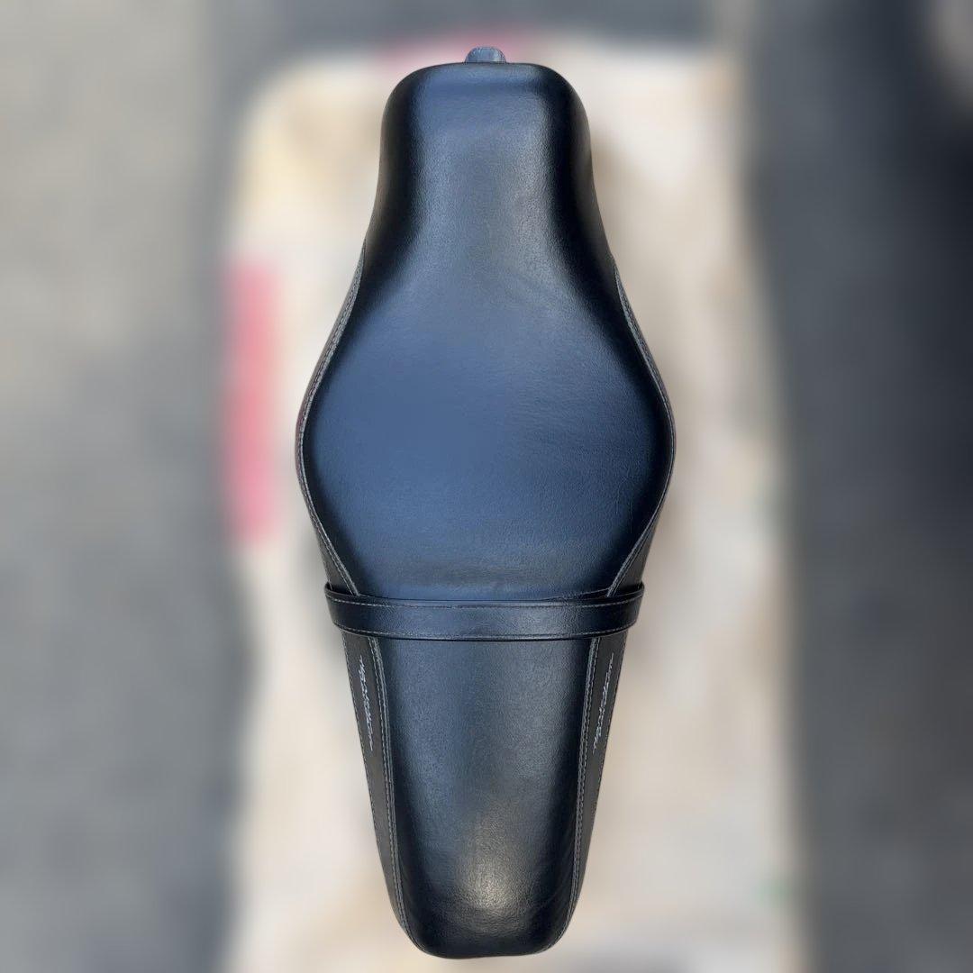 Harley Davidson 純正バッドランダーシート