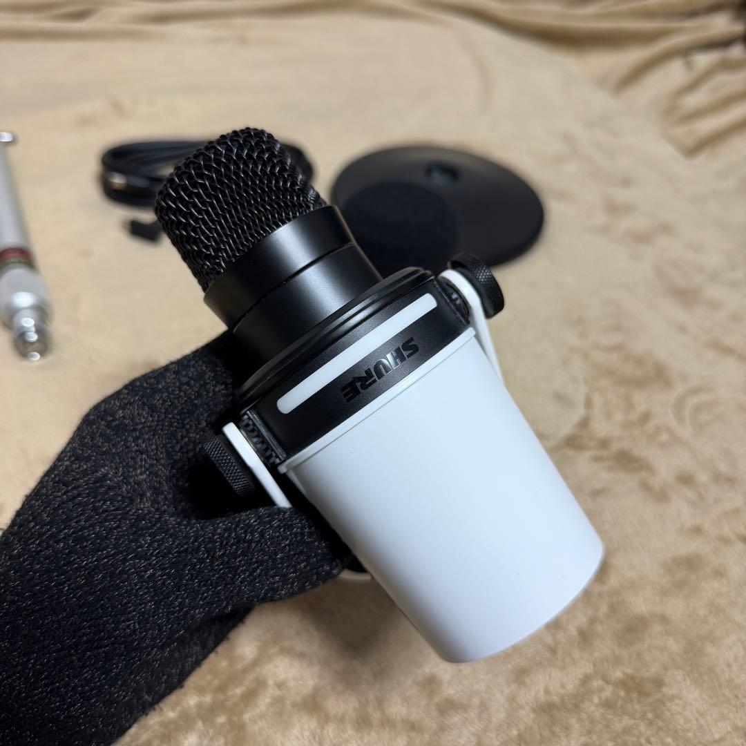 【美品2セット】SHURE MV7+ ホワイト| オーディオテクニカスタンド付き
