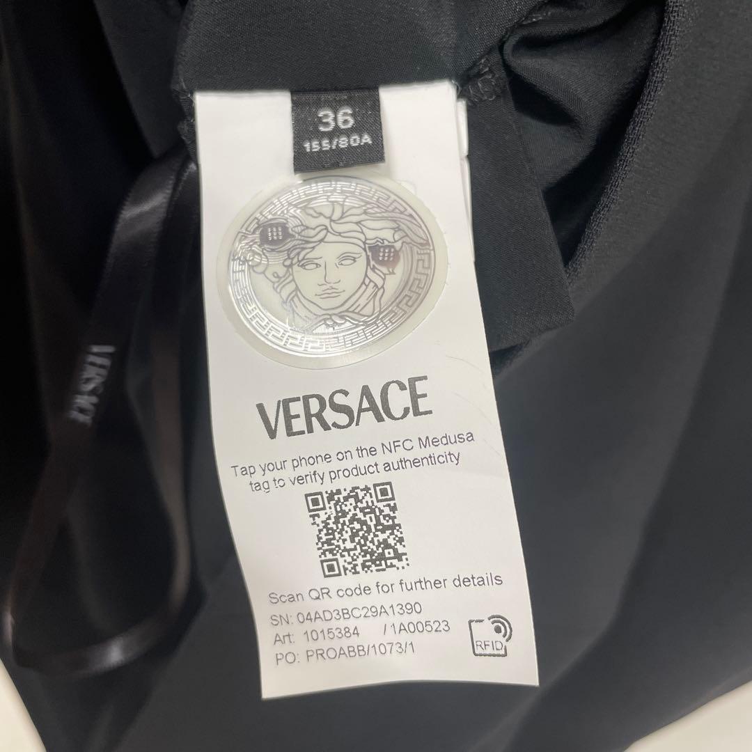 未使用　Versace Aライン シルク　ミニ　ドレス　ワンピース　36