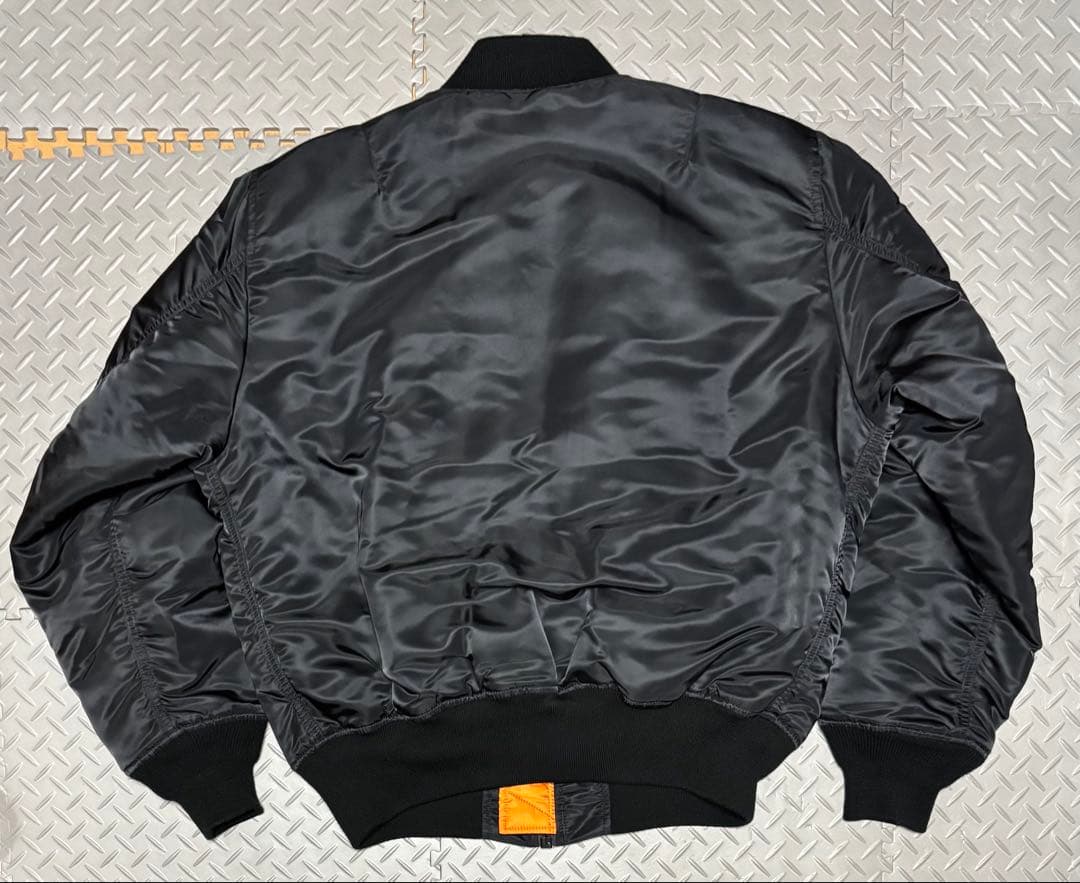 ALPHA INDUSTRIES アルファ インダストリーズ　MA-1 ブラック