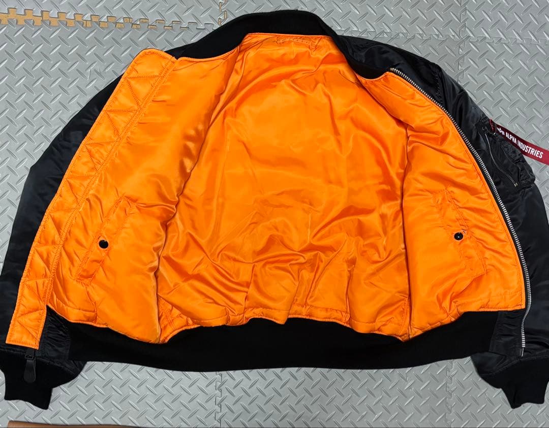 ALPHA INDUSTRIES アルファ インダストリーズ　MA-1 ブラック