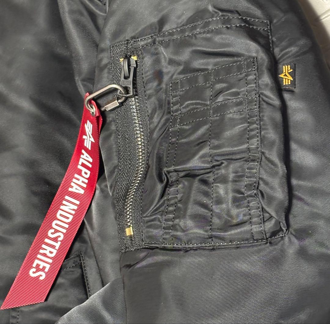 ALPHA INDUSTRIES アルファ インダストリーズ　MA-1 ブラック