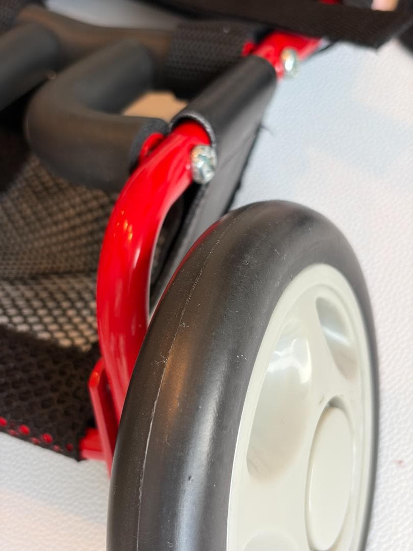 ミニチュアダックス用車いすとハーネスのセット 黒／赤（新品、未使用品）