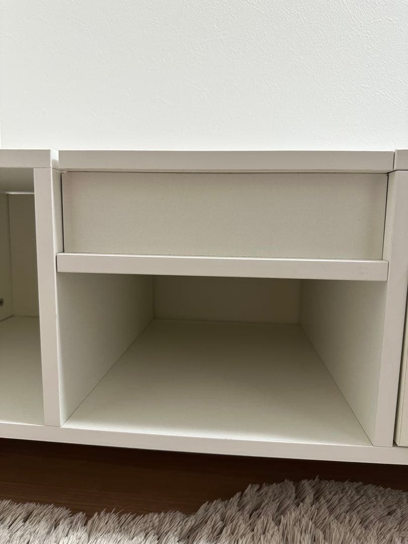 ホワイトドレッサー 85cm 可動式ミラー