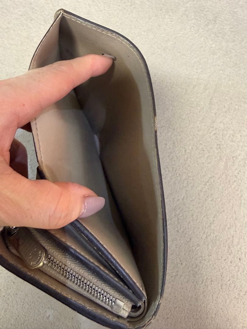 ノエ様ꕤ︎︎·͜· Louis Vuitton 二つ折り財布 ベージュ