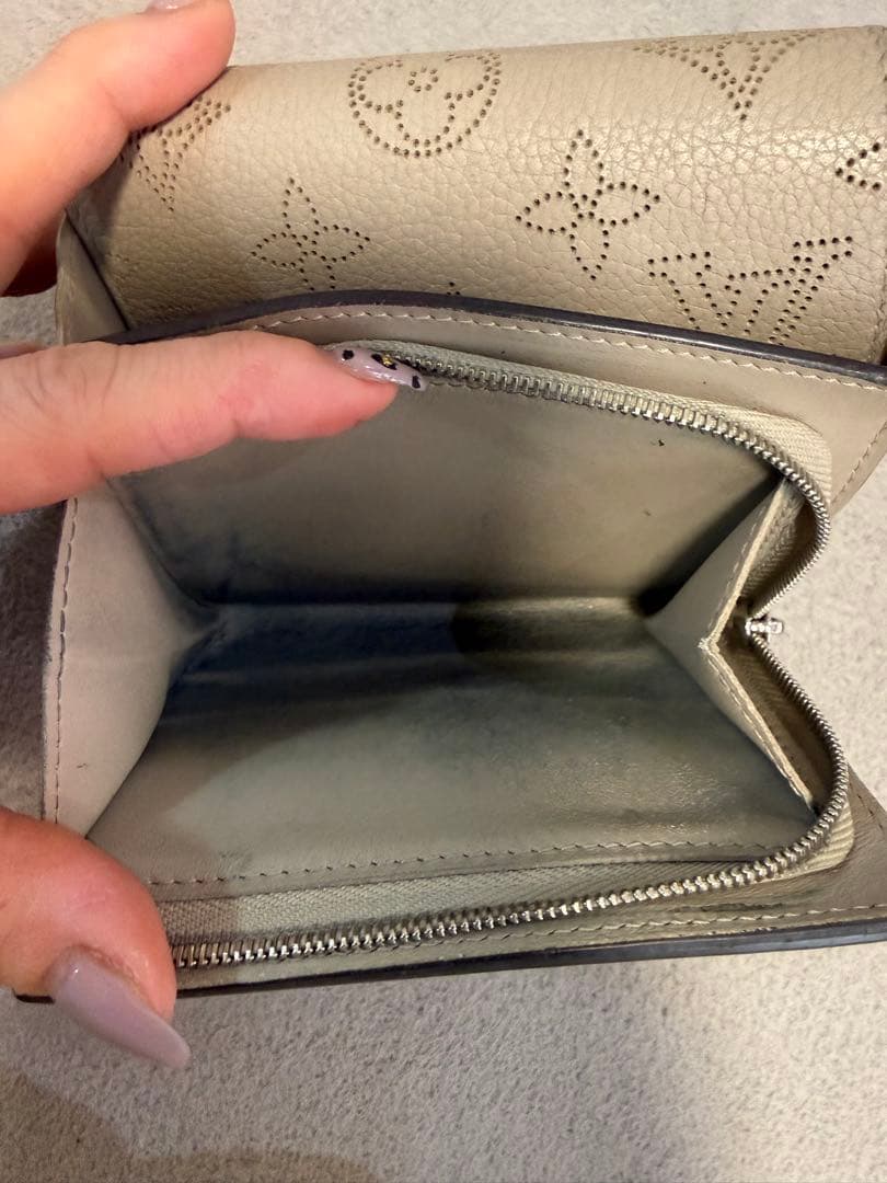 ノエ様ꕤ︎︎·͜· Louis Vuitton 二つ折り財布 ベージュ
