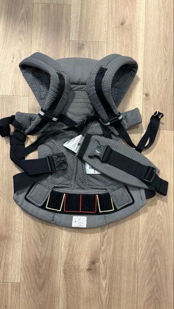 【tさん専用】エルゴ　抱っこ紐　オムニブリーズ　グレー