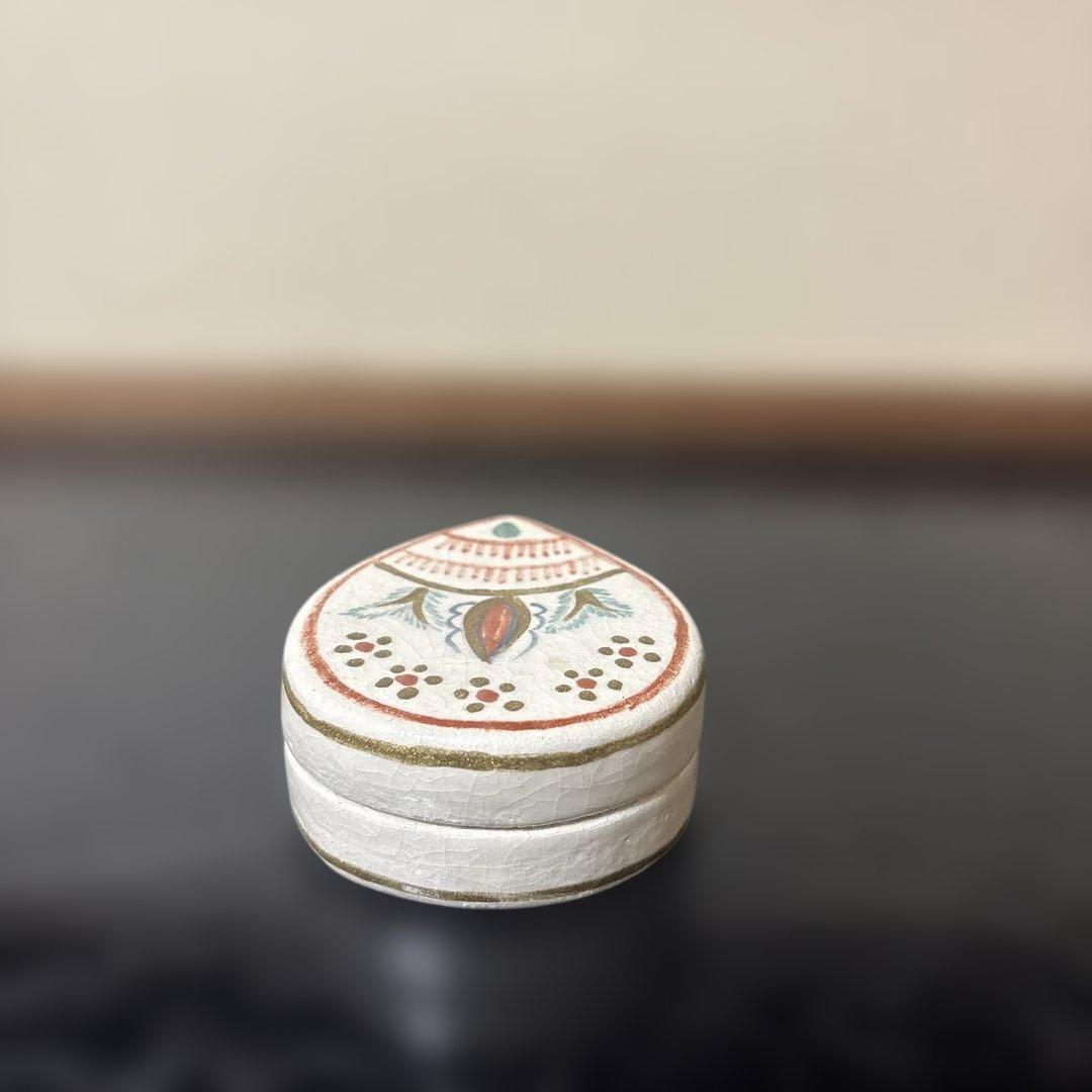 【茶道具】楽入窯　巳宝珠香合（共箱）　初釜に
