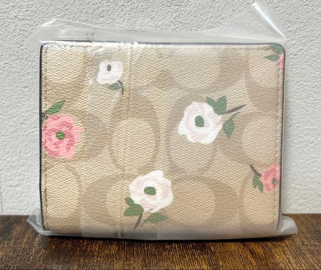【COACH】 花柄 二つ折り財布 保存袋付 各種証明書付き 新品★