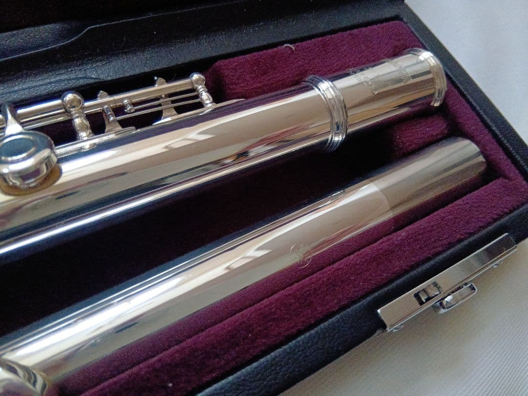 ♦後期モデル♦ヤマハ フルート YFL-211♦良く鳴る美品