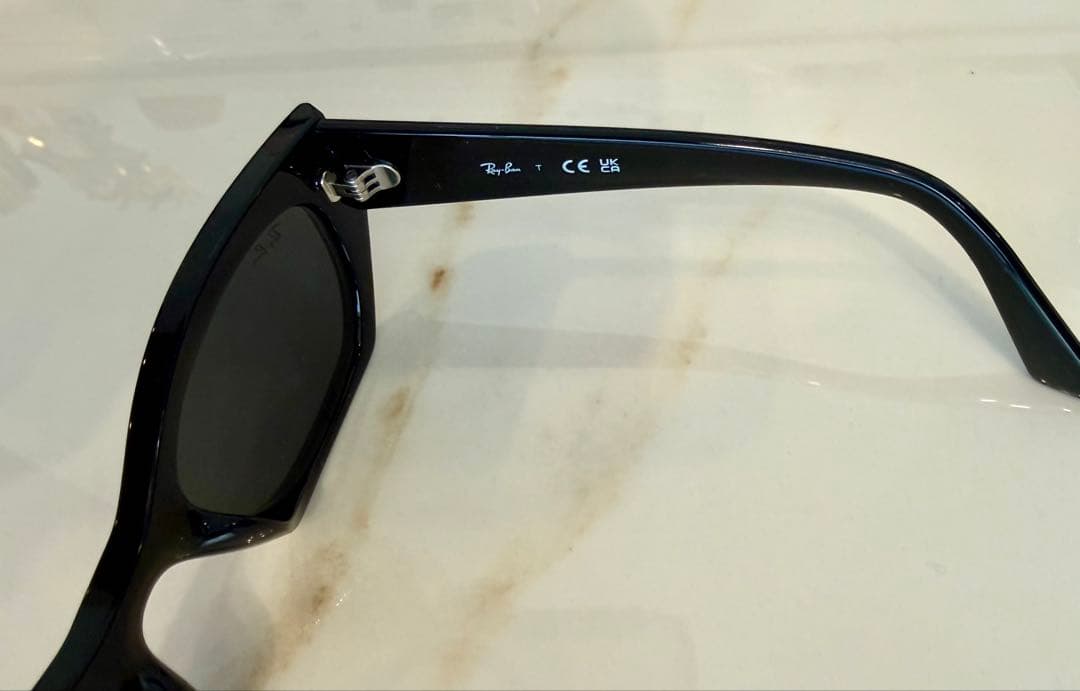 Ray-Ban ZENA 0RB4430F サングラス