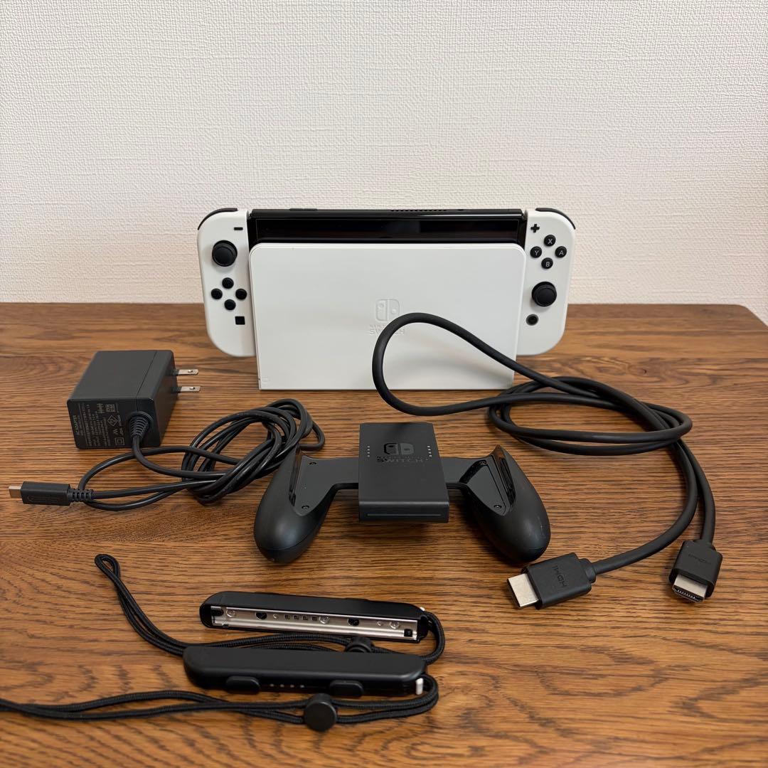 【美品】Nintendo Switch 有機ELモデルホワイト