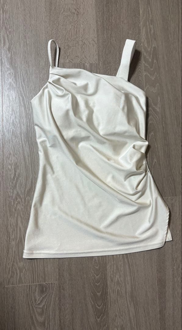 【SUKALA】シャインストレッチ　アシンメトリーチュニック　Mサイズ