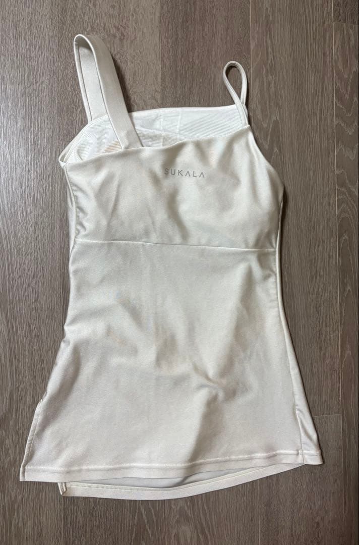 【SUKALA】シャインストレッチ　アシンメトリーチュニック　Mサイズ