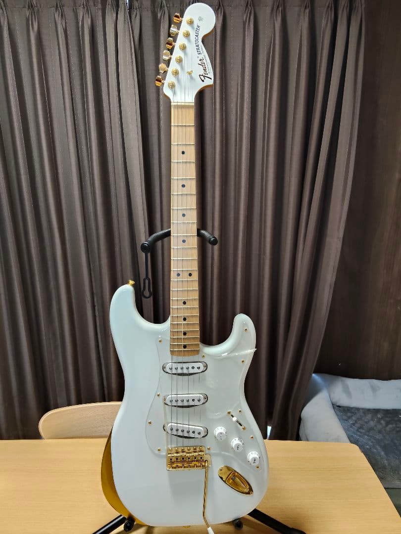 【とろろ】Fender Ken Stratocaster