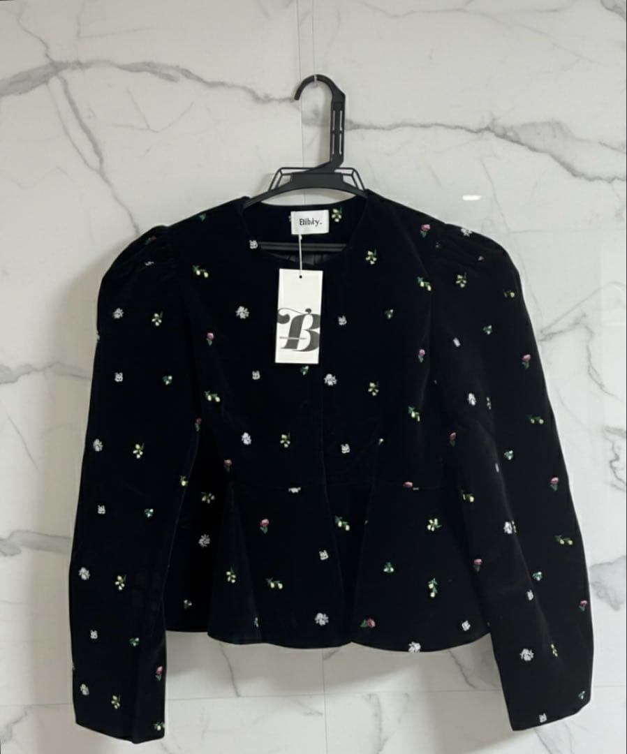 トップス B. STARRY PEPURAMU CARDIGAN bibiy