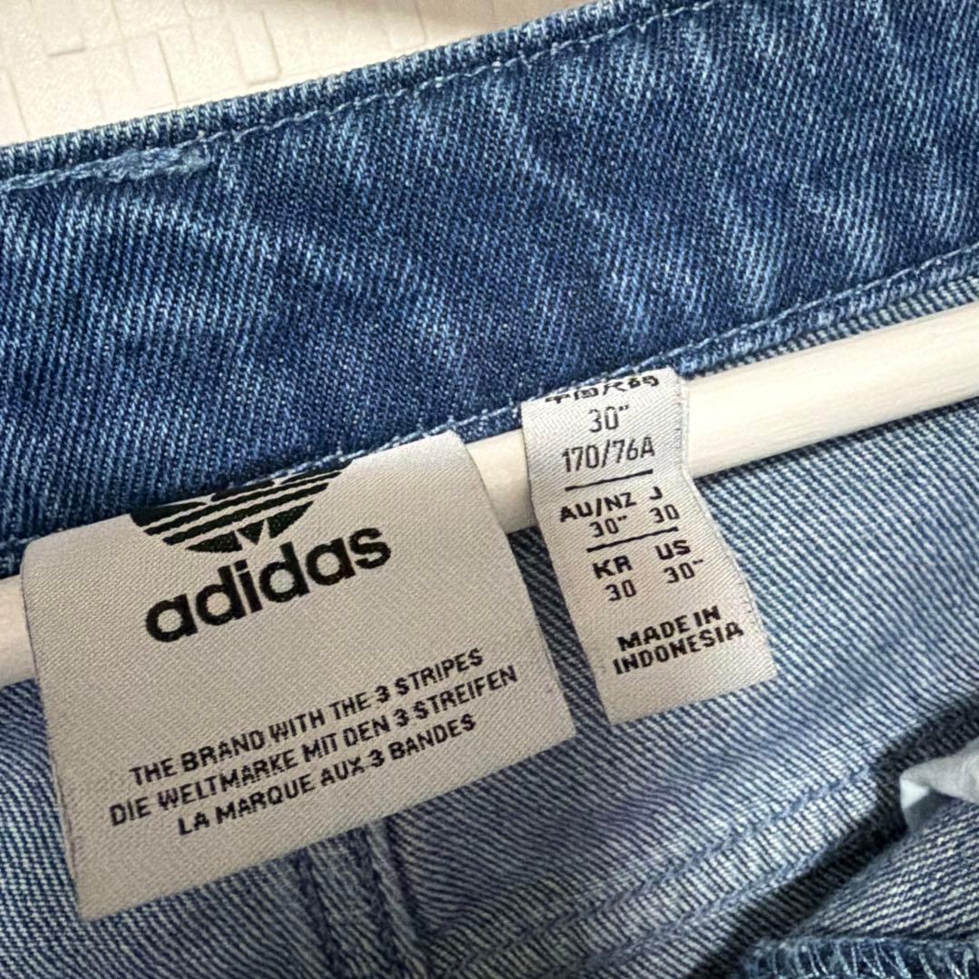 値下げしました adidas ファイヤーバードトラックパンツデニム即日発送します