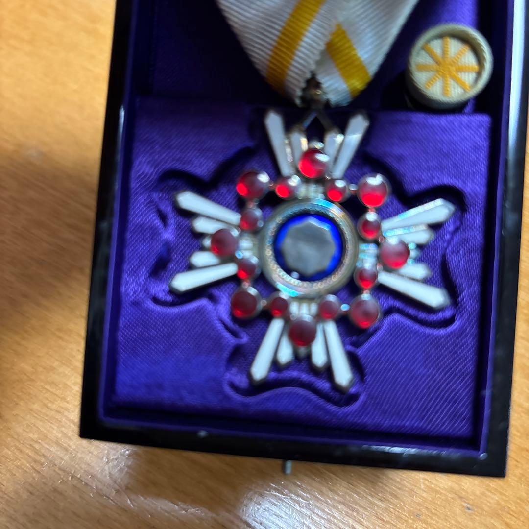 勲五等瑞宝章　勲章