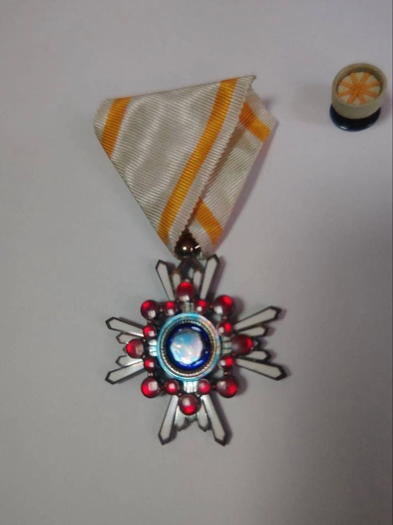 勲五等瑞宝章　勲章