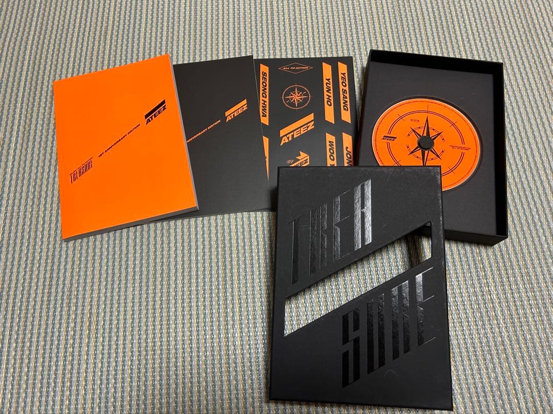 ATEEZ CD まとめ売り おまけ付き （グッズ、ブロマイド、トレカ）値下げ⭕️