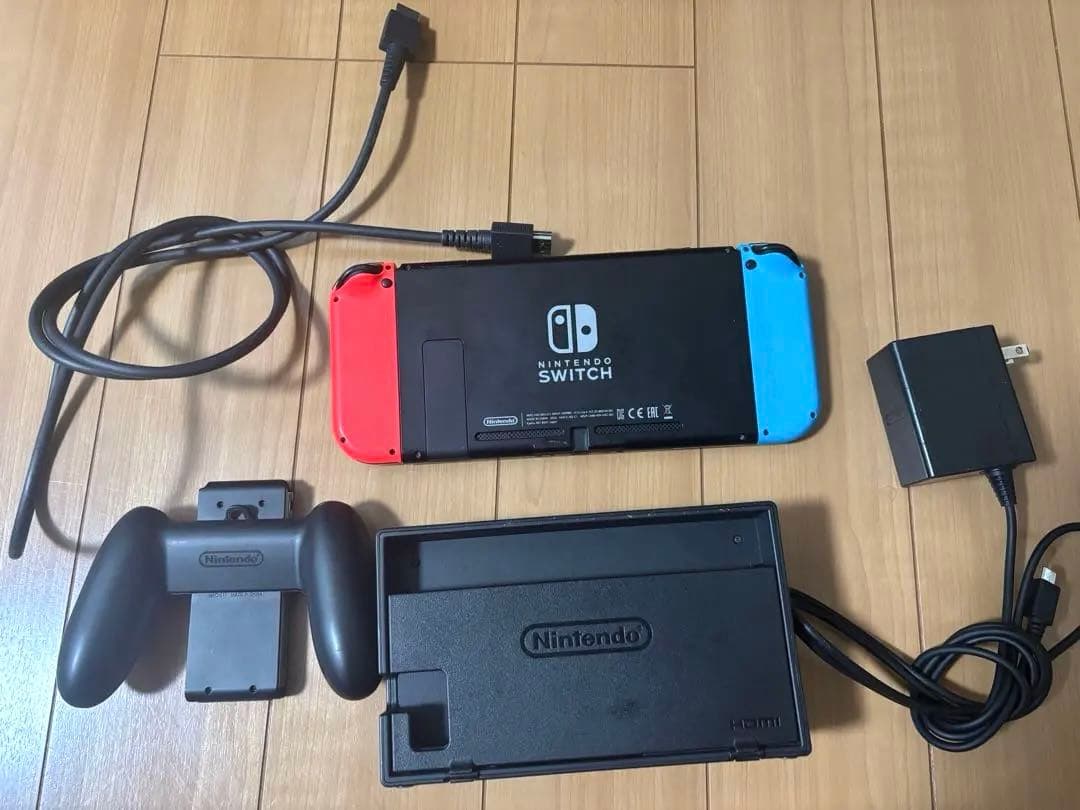 Nintendo Switch 本体 Joy-Con ドッグ ACアダプター 付