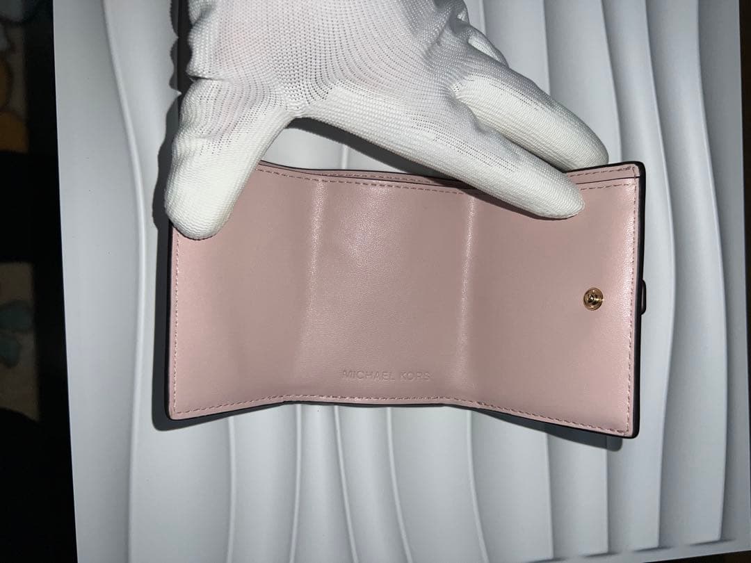 【Michael Kors ピンク 三つ折り財布