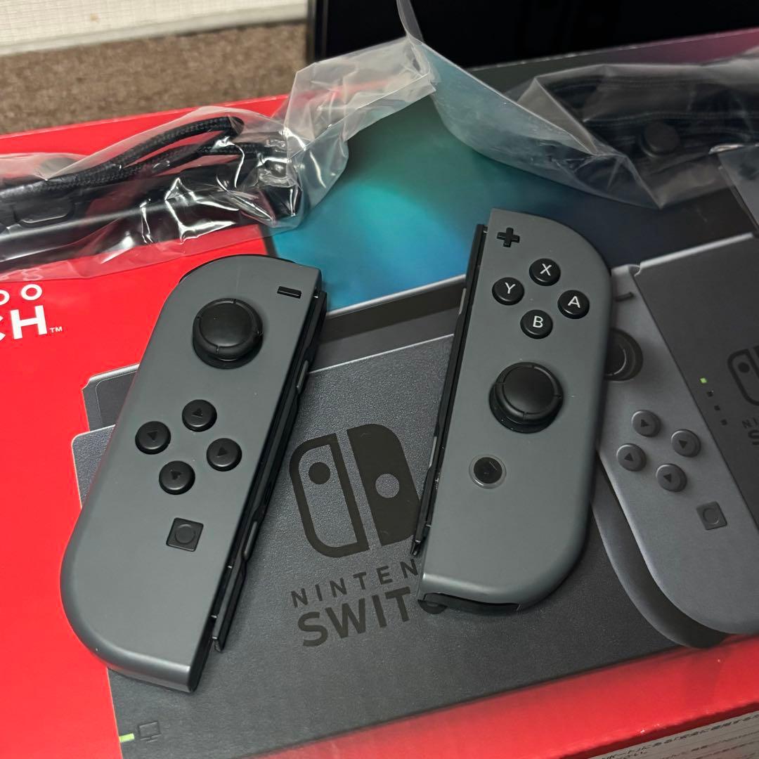 m*a様 Nintendo Switch 本体 グレー ドック付き