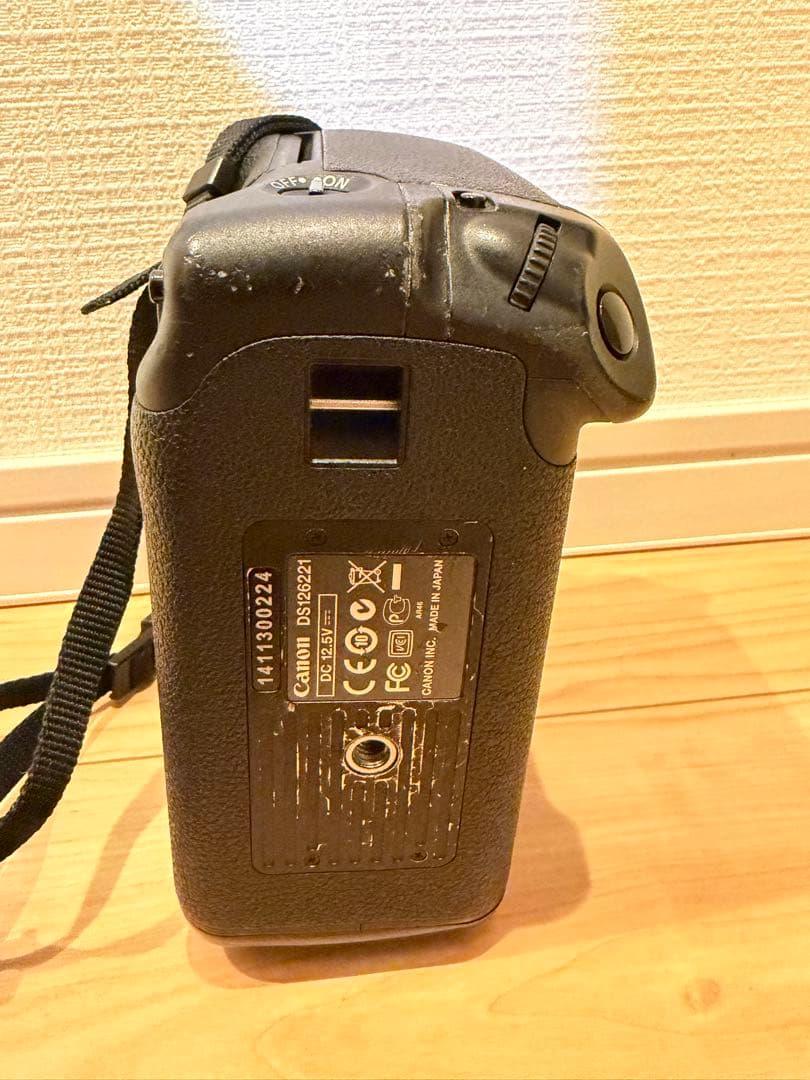 動作品　Canon EOS-1D Mark IV ボディ