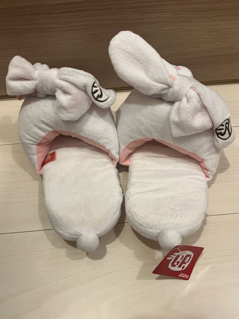 な*ん様 チャックスGP 汎用うさぎ　スリッパ　汎用うさぎ　スリッパ　新品未使用