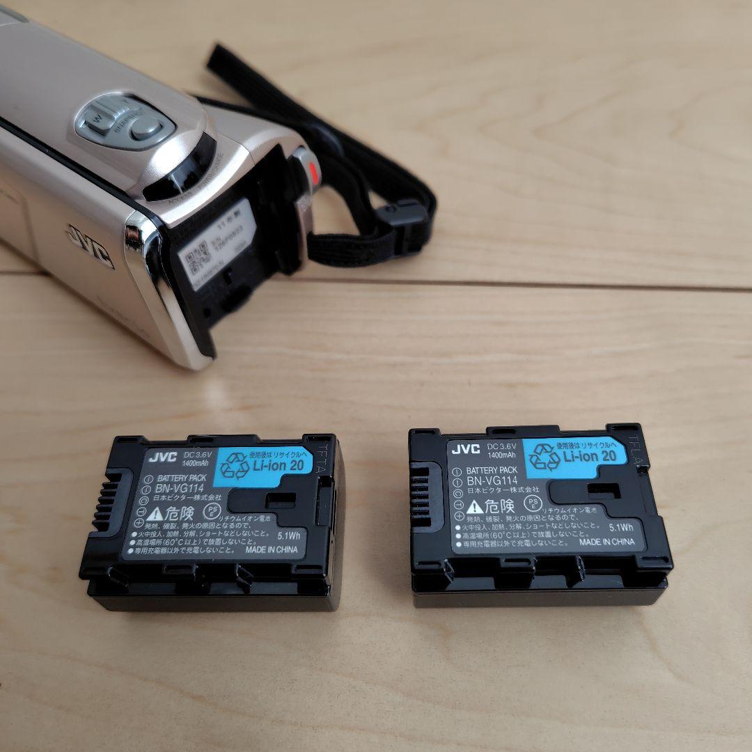 JVC Everio GZ-HM670-N ビデオカメラ　予備バッテリー付き