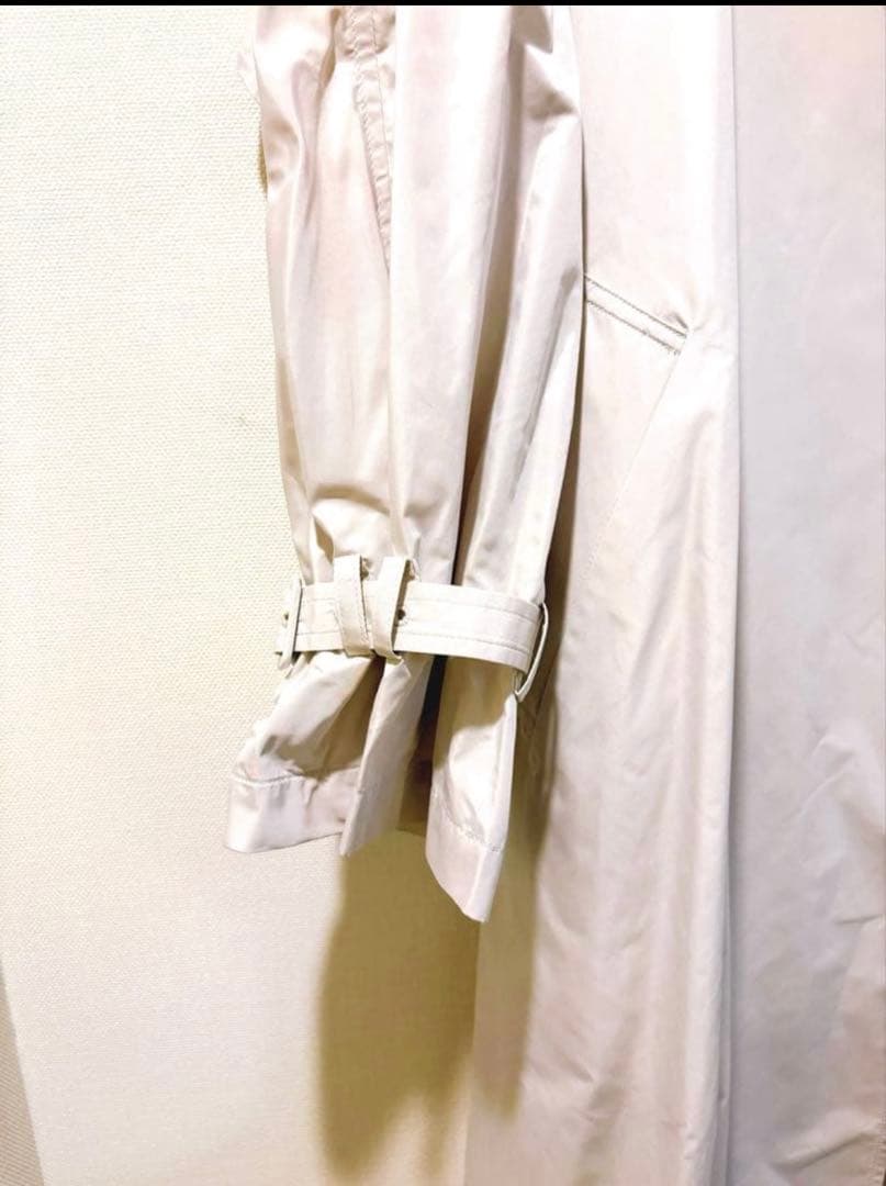 VOGUE掲載 BEIGE, 新品タグ付き 今期トレンチコート ベイジ　トレンチ