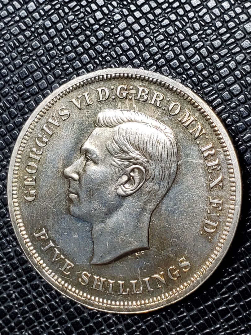 2091.　貴重品　大型　1951年　イギリス　5シリング　硬貨 ジョージ6世