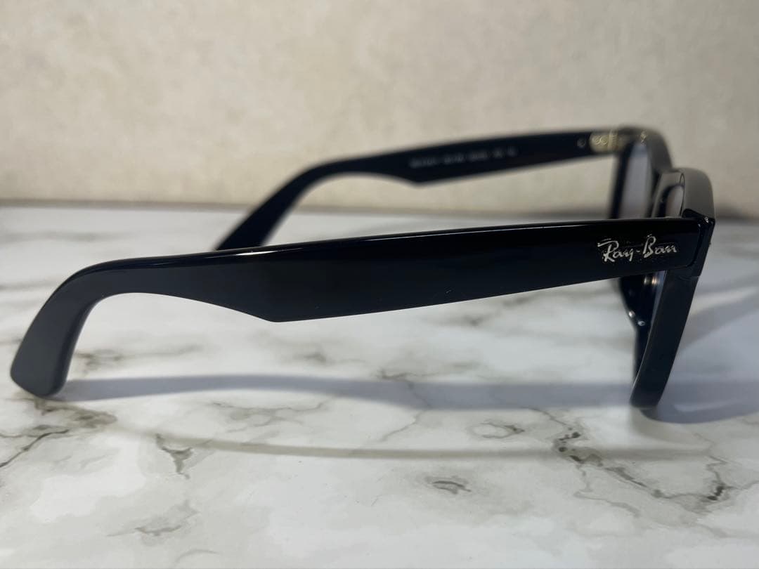○RayBan レイバンサングラス ブルー　RB2140 64