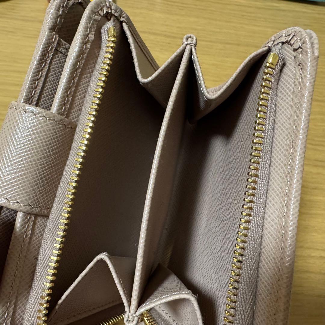PRADA サフィアーノ トライアングル 財布 パウダーピンク