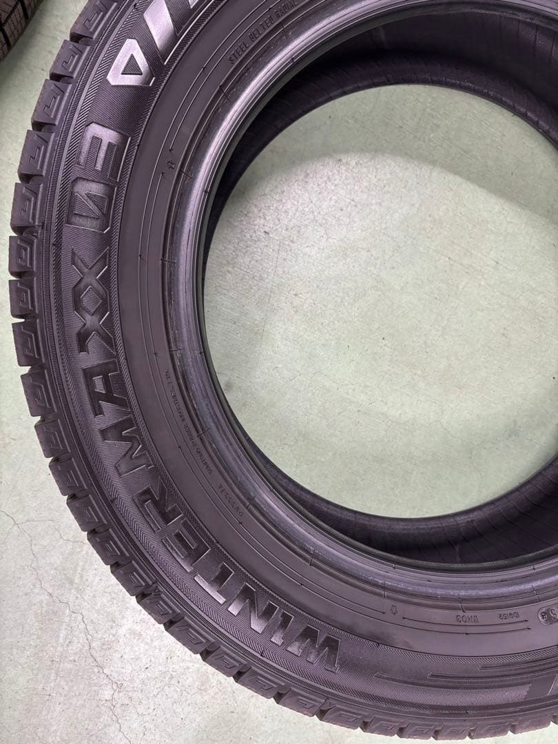 ①冬タイヤ 205/60R16 2本セット通常33000→30000円20日まで